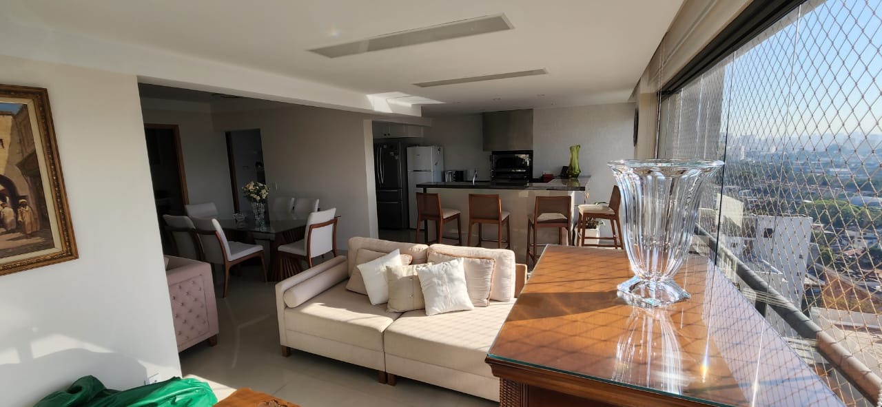 Apartamento de alto padrão no Bosque da Saúde